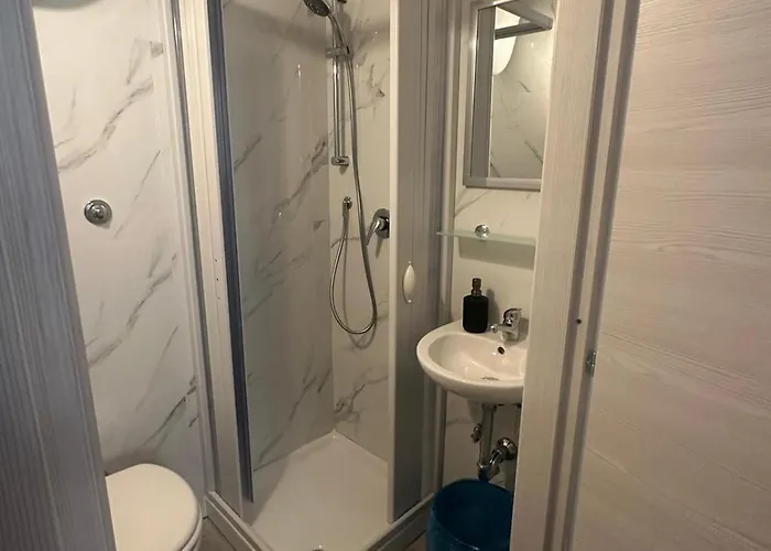 Rosa Termini Bed & Breakfast 3*